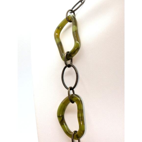 Variegated Camo Green Lucite Multi Shape Antique Bronze Link Chain 26" Necklace - Picture 6 of 9